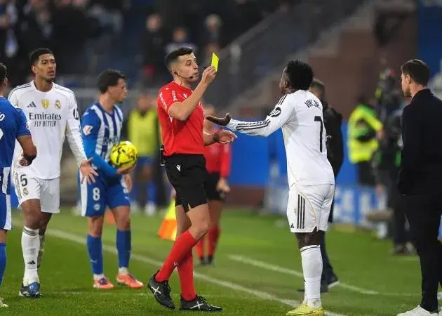 اتفاق تاریخی: یک داور کاتالان برای دربی بارسلون